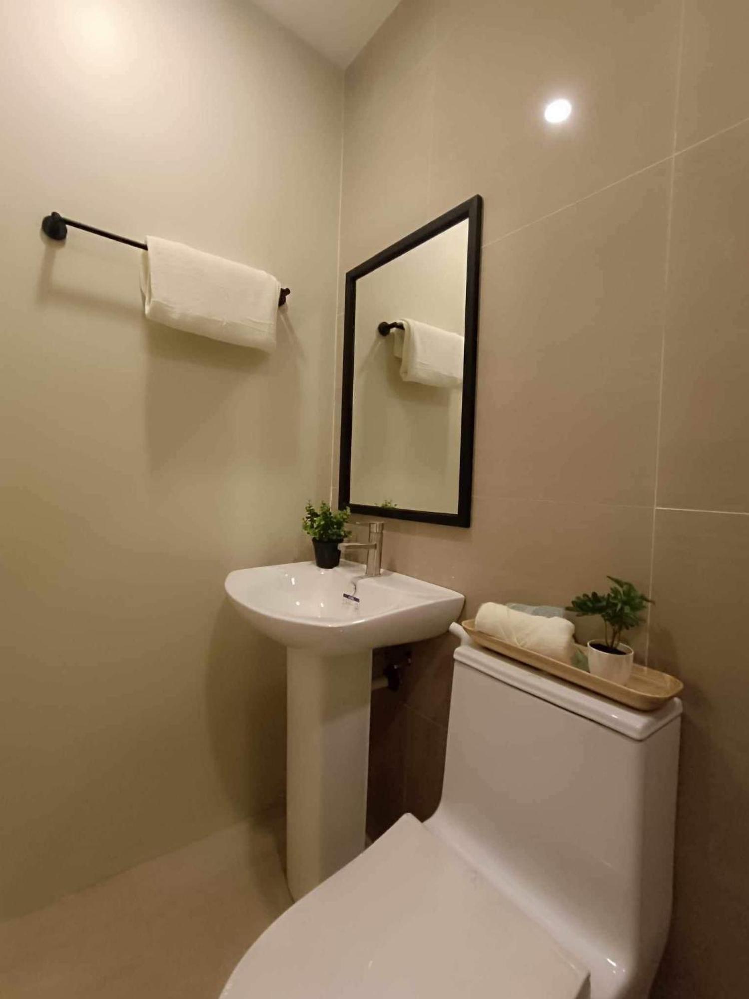 Kimtons Apartment Suite Capitol Site Cebu Bagian luar foto